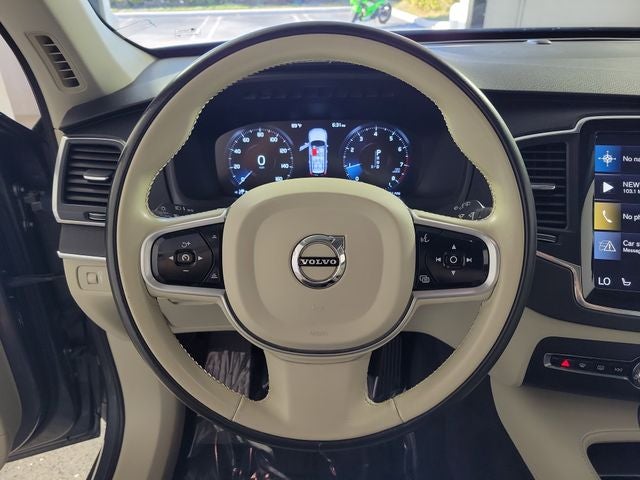 2020 Volvo XC90 T5 Momentum