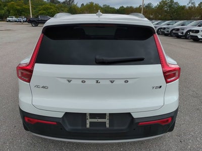 2019 Volvo XC40 Momentum