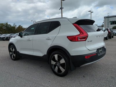 2019 Volvo XC40 Momentum