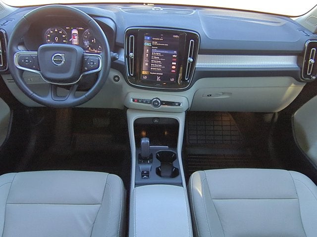 2019 Volvo XC40 Momentum