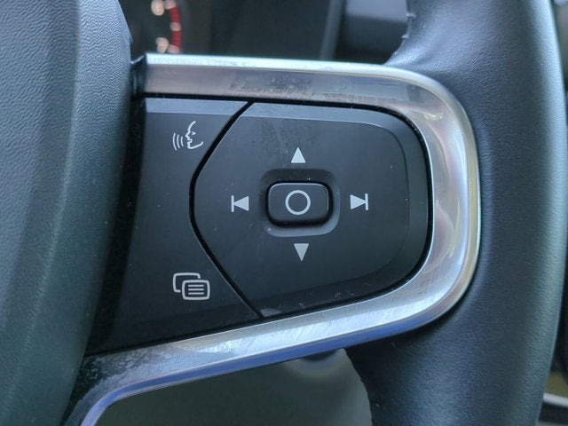 2019 Volvo XC40 Momentum