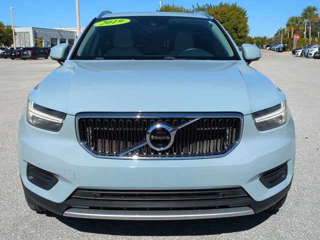 2019 Volvo XC40 Momentum