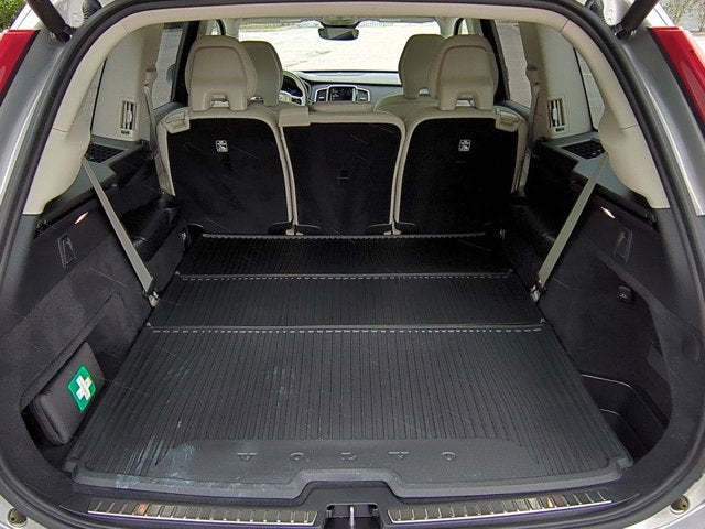 2024 Volvo XC90 Recharge Plug-In Hybrid Plus Bright Theme