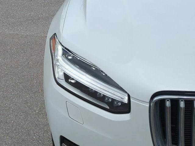 2024 Volvo XC90 Recharge Plug-In Hybrid Plus Bright Theme