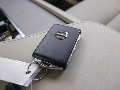 2024 Volvo XC90 Recharge Plug-In Hybrid Plus Bright Theme