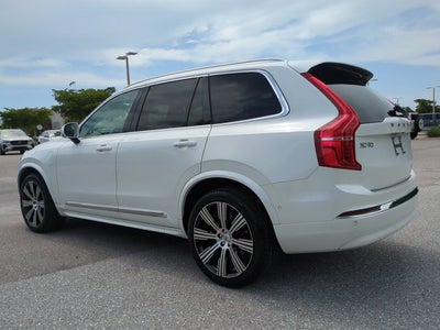 2024 Volvo XC90 Recharge Plug-In Hybrid Plus Bright Theme