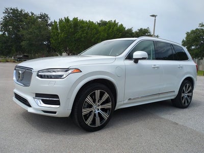 2024 Volvo XC90 Recharge Plug-In Hybrid Plus Bright Theme