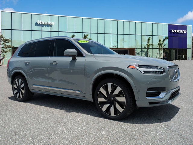 2024 Volvo XC90 Recharge Plug-In Hybrid Plus Bright Theme