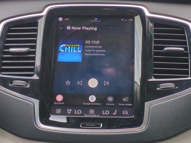 2025 Volvo XC90 Plug-In Hybrid Plus