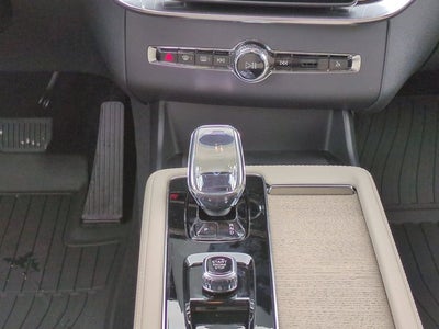 2026 Volvo XC90 Plug-In Hybrid Core