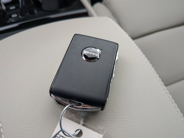 2026 Volvo XC40 Plus