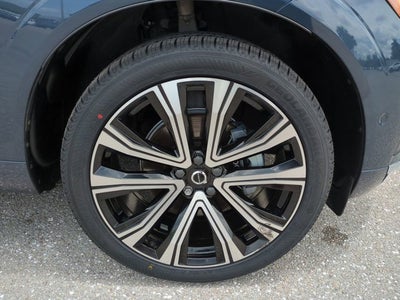 2023 Volvo XC60 Ultimate Bright Theme
