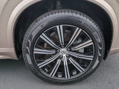 2024 Volvo XC90 Core Bright Theme