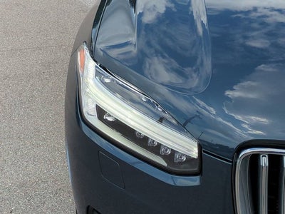 2023 Volvo XC90 Plus
