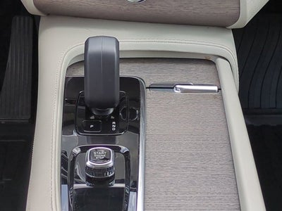 2023 Volvo XC90 Plus
