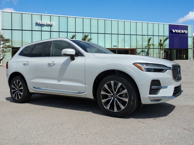 2023 Volvo XC60 Plus Bright Theme