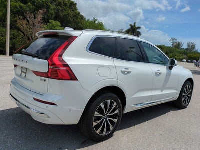 2023 Volvo XC60 Plus Bright Theme