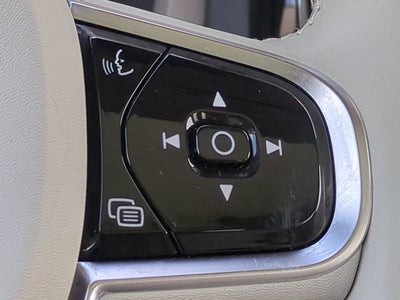 2024 Volvo XC60 Core Dark Theme