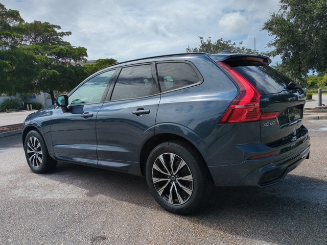 2024 Volvo XC60 Core Dark Theme