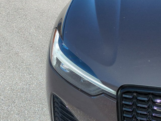 2023 Volvo XC60 Plus Dark Theme
