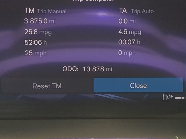 2023 Volvo XC60 Plus Dark Theme