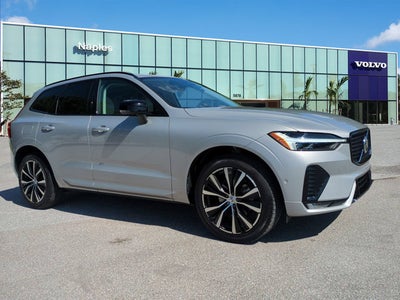 2024 Volvo XC60 Plus Dark Theme