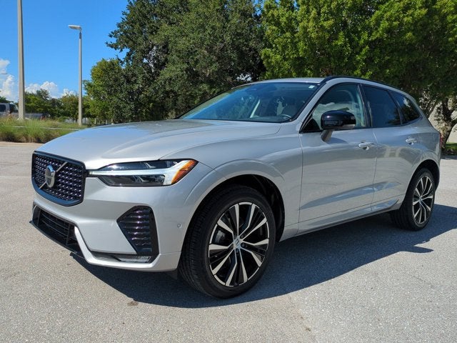 2024 Volvo XC60 Plus Dark Theme