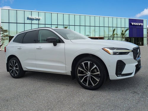 2023 Volvo XC60 Plus Dark Theme
