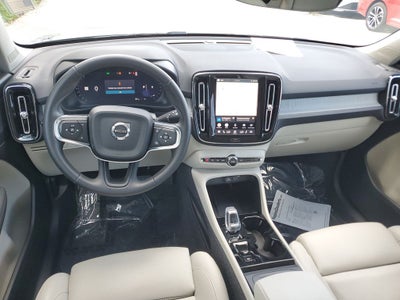 2025 Volvo XC40 B5 Plus Dark Theme