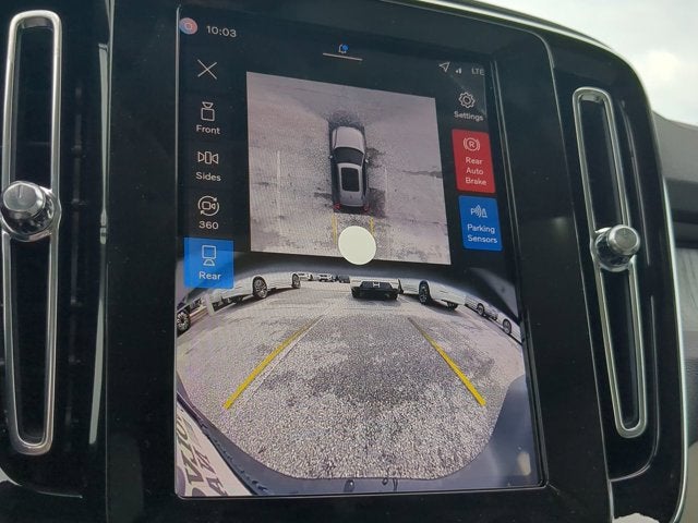 2026 Volvo XC40 Plus