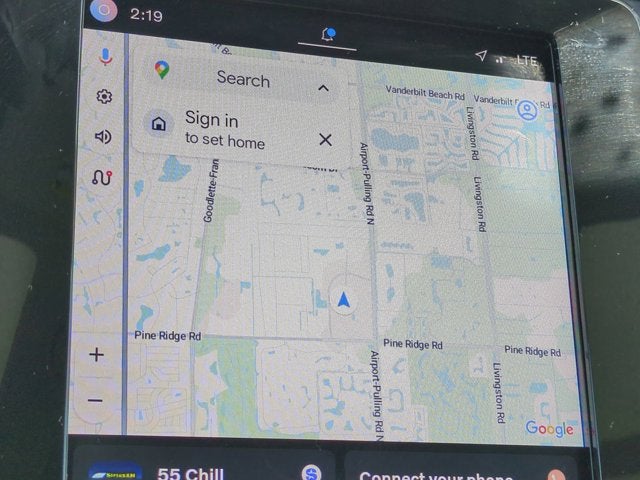 2023 Volvo XC40 Plus Bright Theme