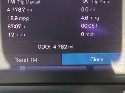 2023 Volvo XC40 Plus Bright Theme