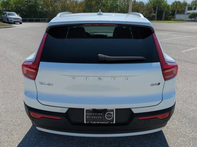 2024 Volvo XC40 Plus Bright Theme
