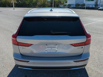 2025 Volvo V60 Cross Country Plus