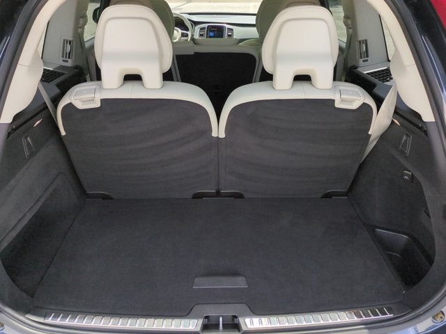 2025 Volvo XC90 Core