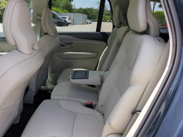 2025 Volvo XC90 Core