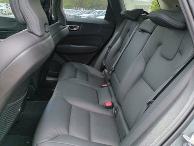 2025 Volvo XC60 Plus