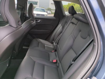 2025 Volvo XC60 Plus