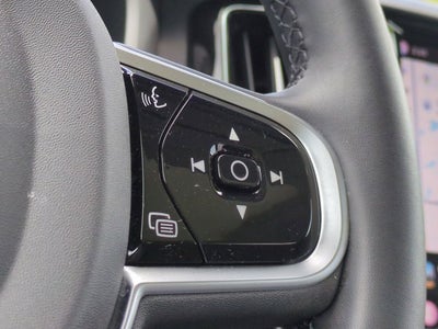 2025 Volvo XC60 Plus