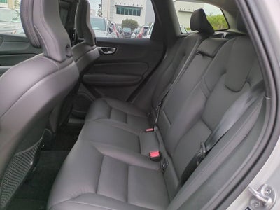 2025 Volvo XC60 Plus