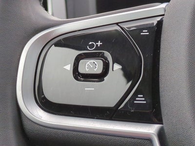 2025 Volvo XC60 Plus