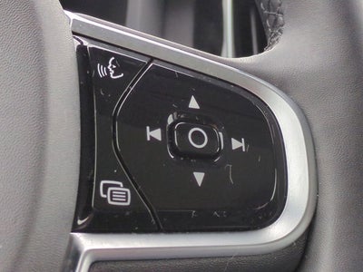 2025 Volvo XC60 Plus