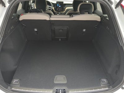 2026 Volvo XC60 Plus