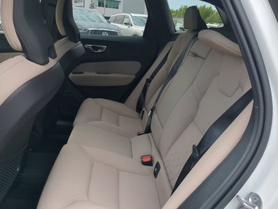 2026 Volvo XC60 Plus