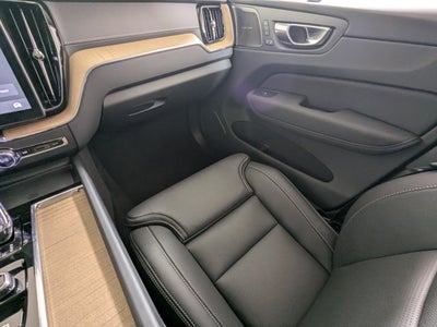 2026 Volvo XC60 B5 AWD Ultra