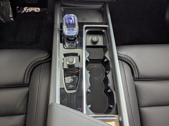 2026 Volvo XC60 B5 AWD Ultra