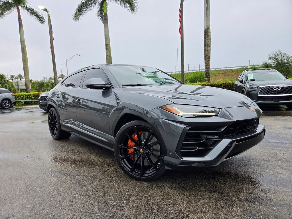 2019 Lamborghini Urus Base
