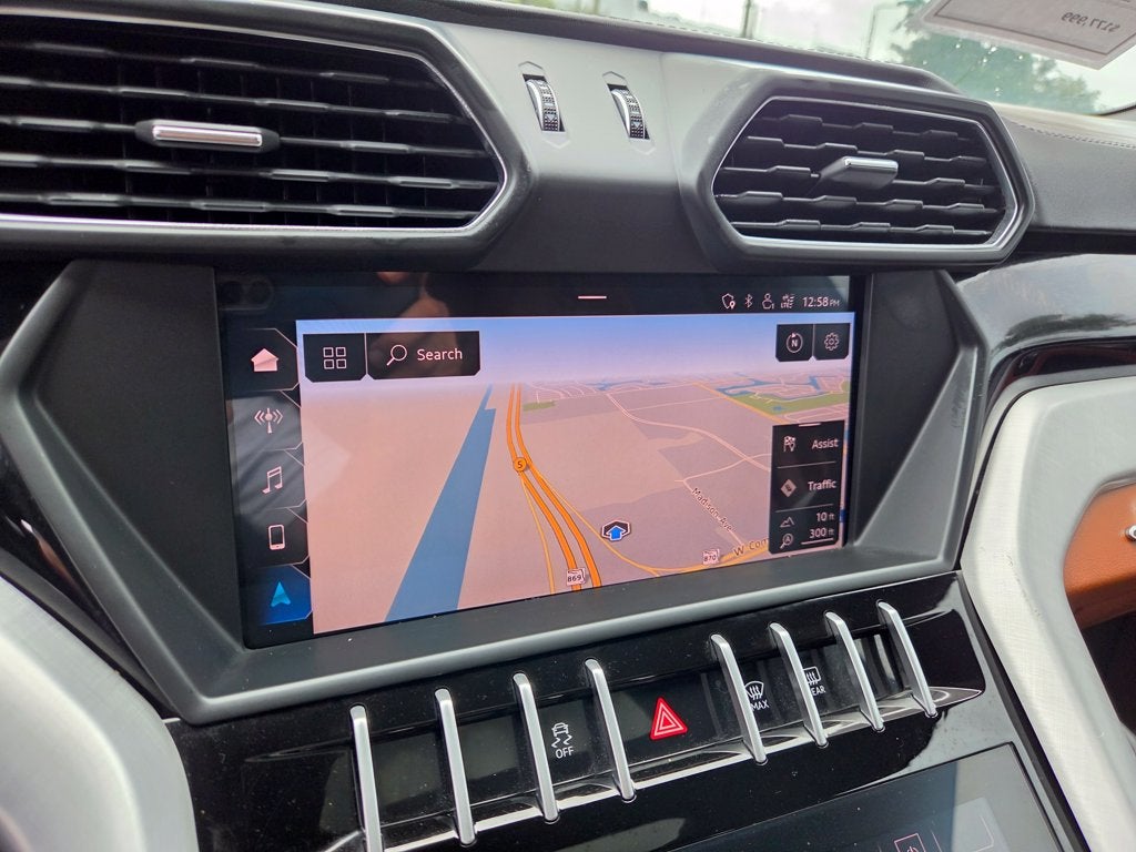 2019 Lamborghini Urus Base