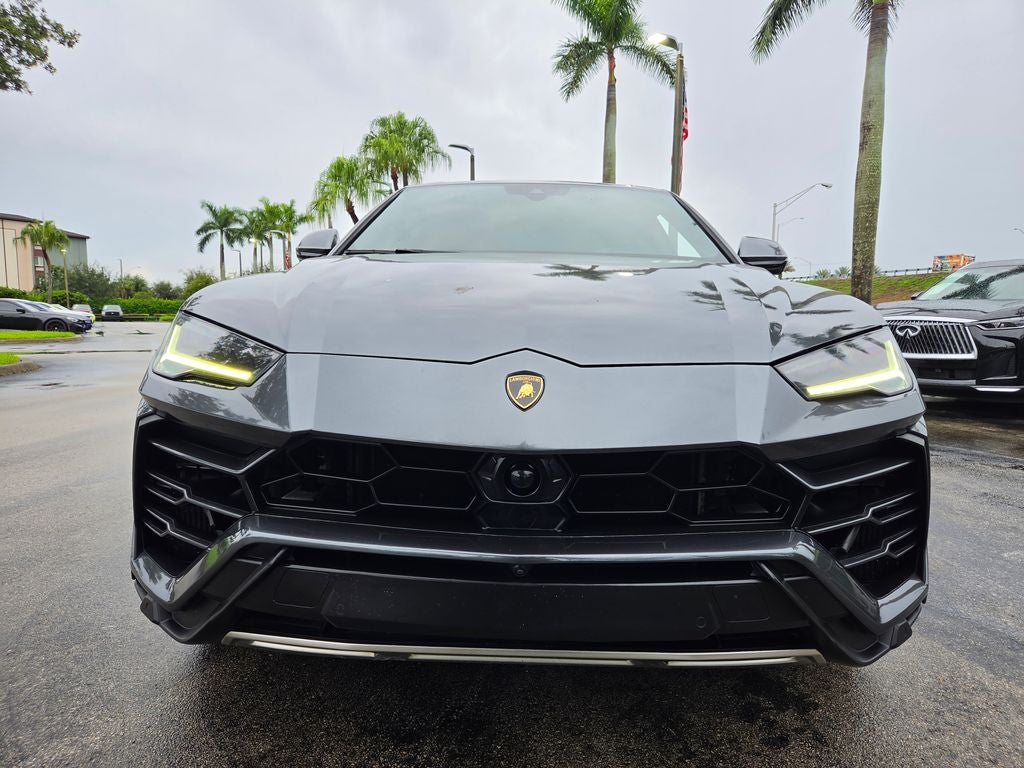 2019 Lamborghini Urus Base