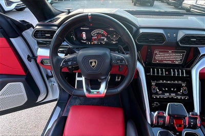 2020 Lamborghini Urus Base